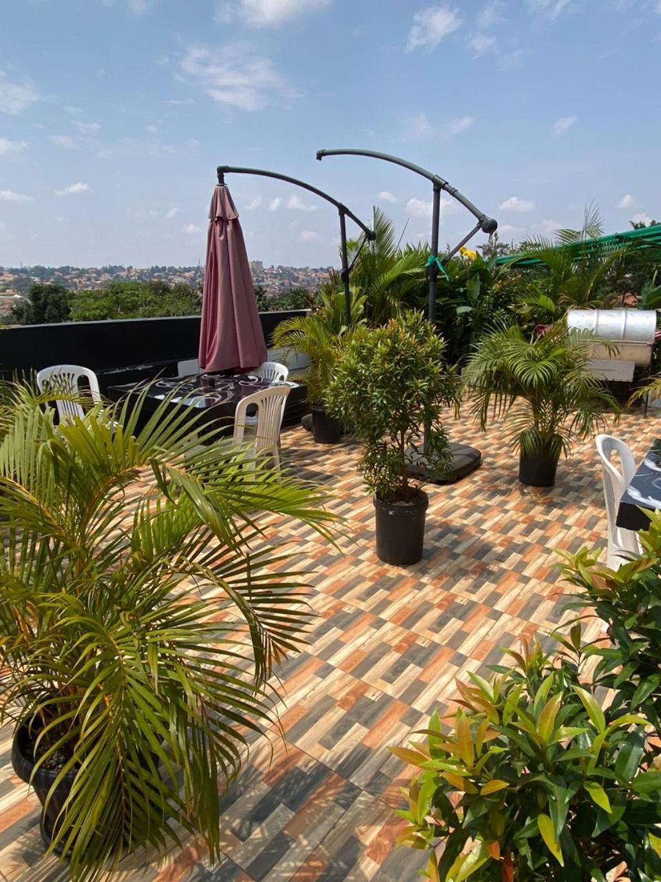 Javelin Hotel , Kampala, Uganda Tula エクステリア 写真