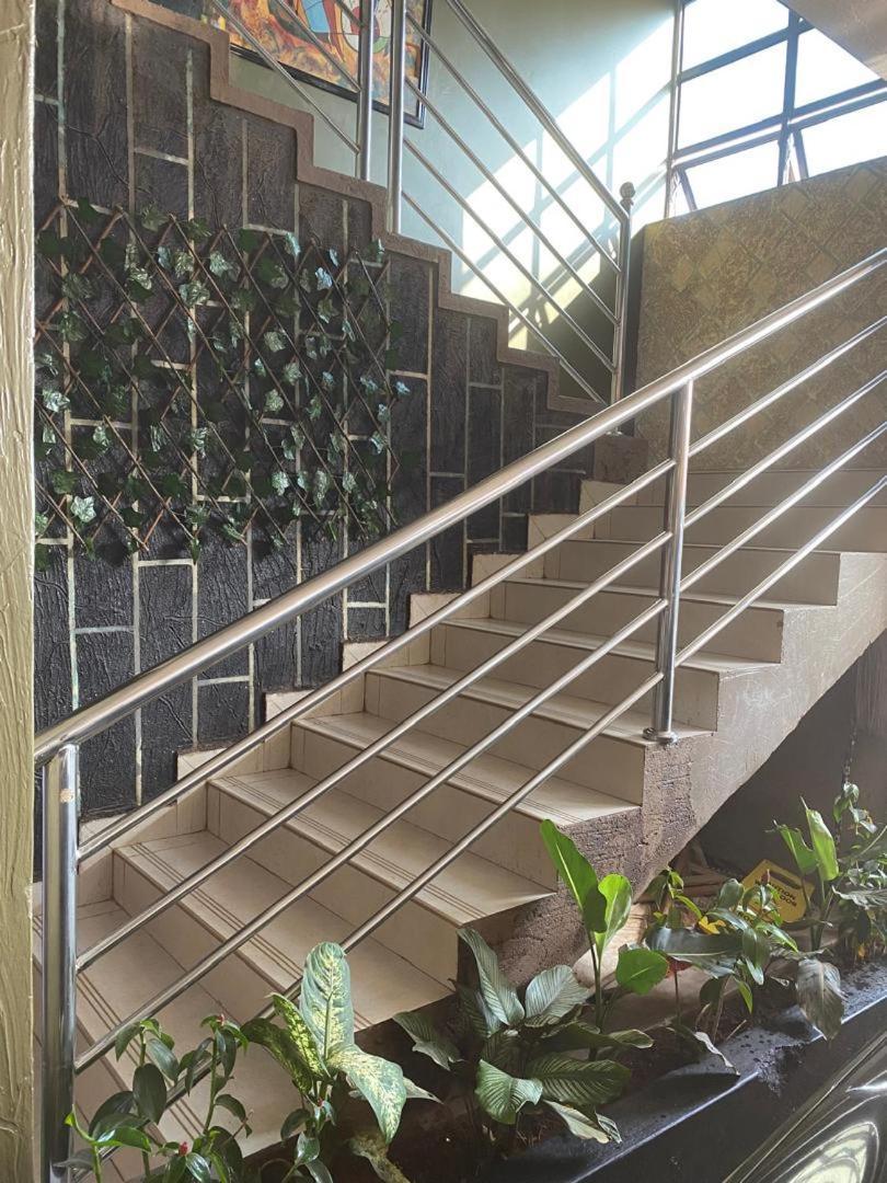 Javelin Hotel , Kampala, Uganda Tula エクステリア 写真